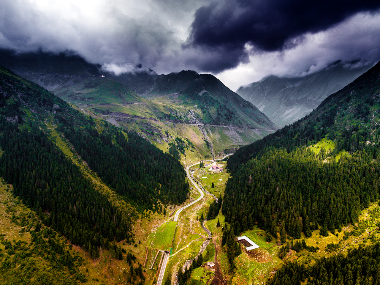 Arefu, Rumania