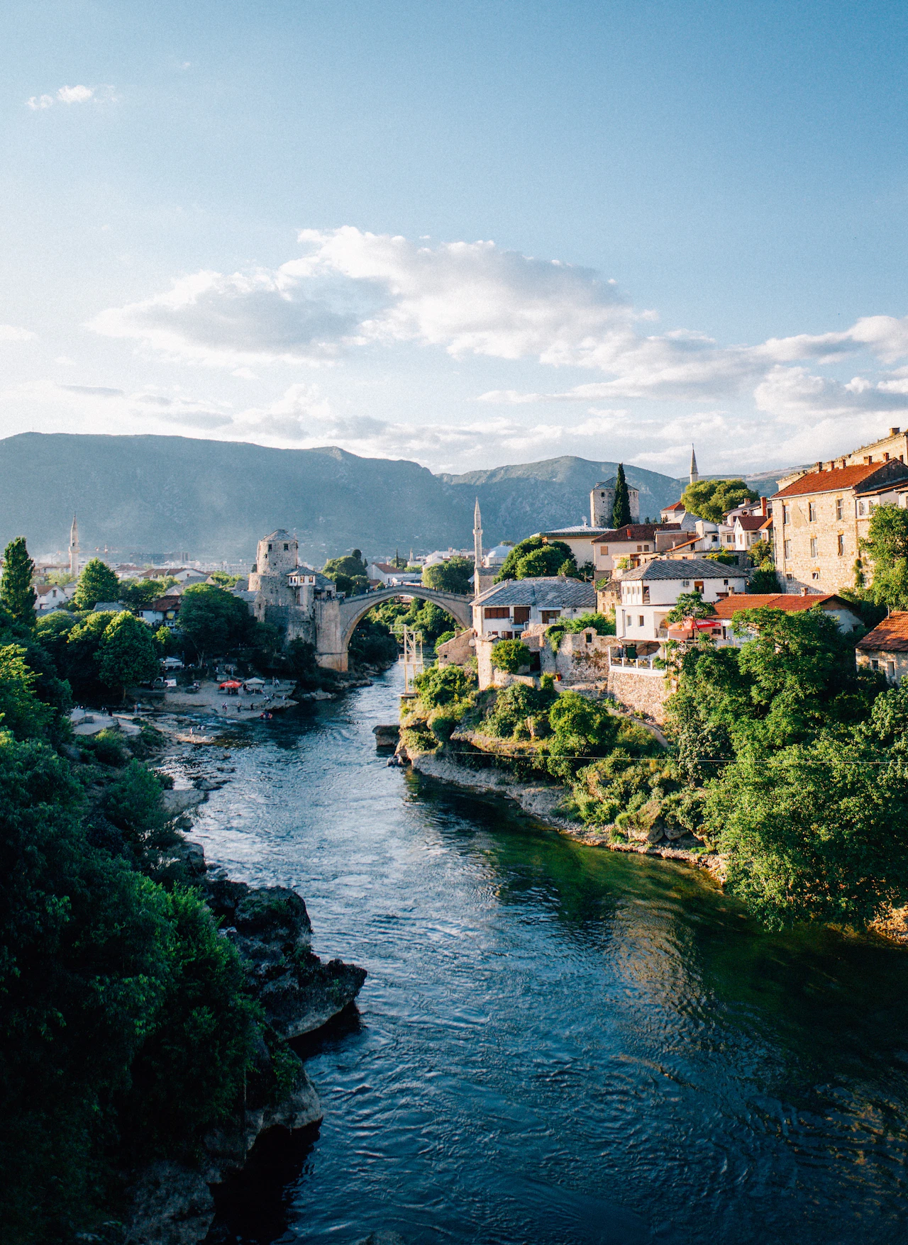 Gissa platser i Bosnia and Herzegovina