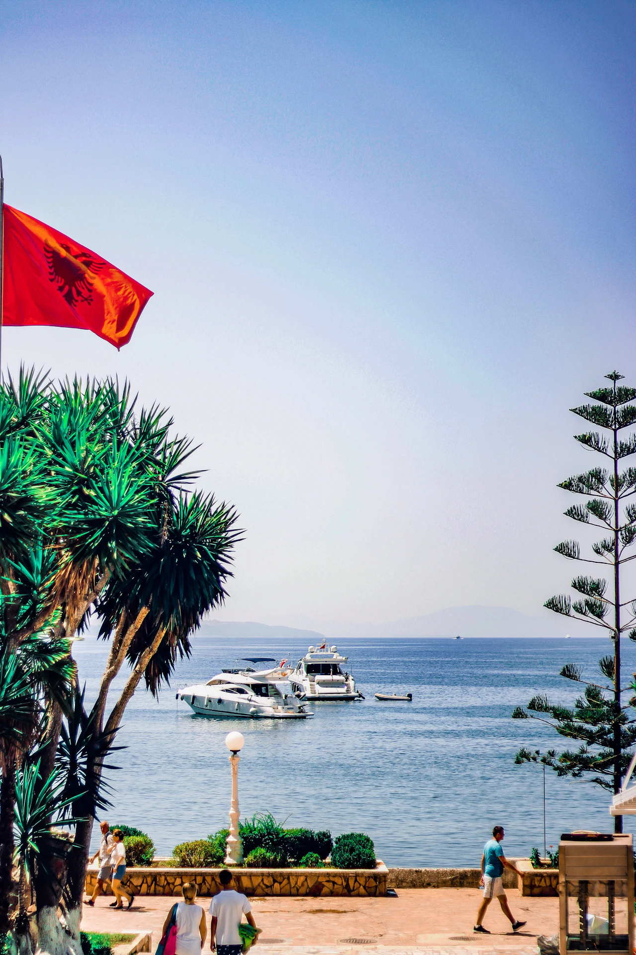 Угадывайте места: Albania